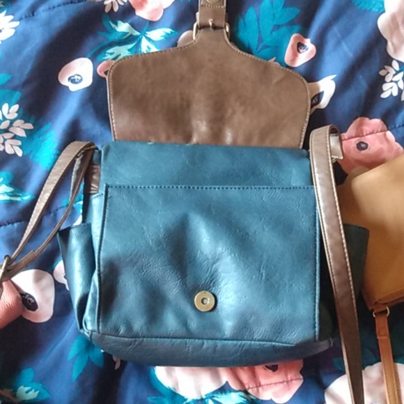 Cute blue 🔵 & brown purse - Picture 3 of 5